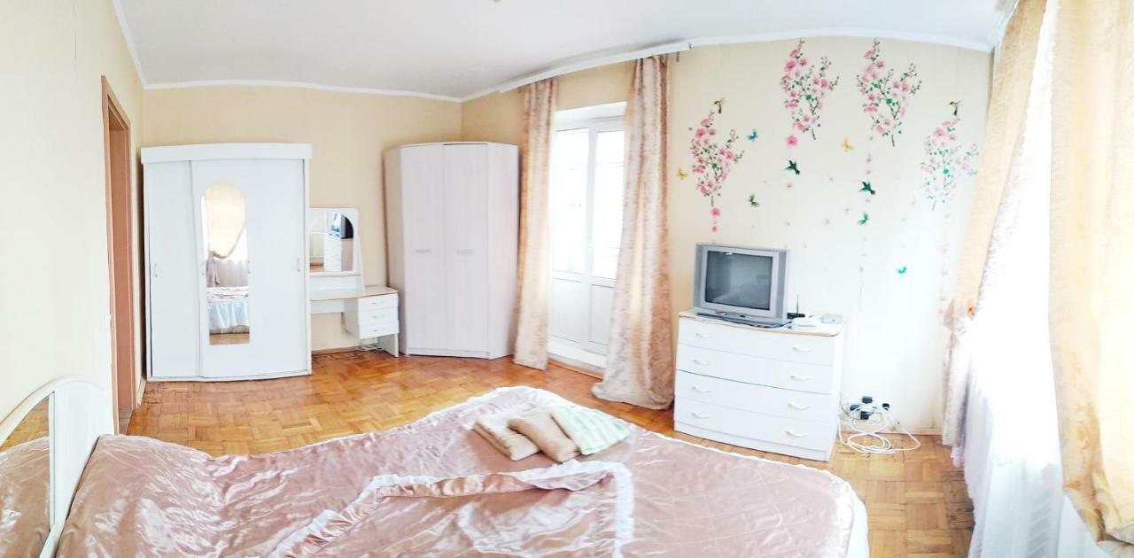 Apartments On Mykilska-Slobidka Kiev Ngoại thất bức ảnh